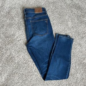 Maxwell 9” High Rise Skinny Jeans Size 27
